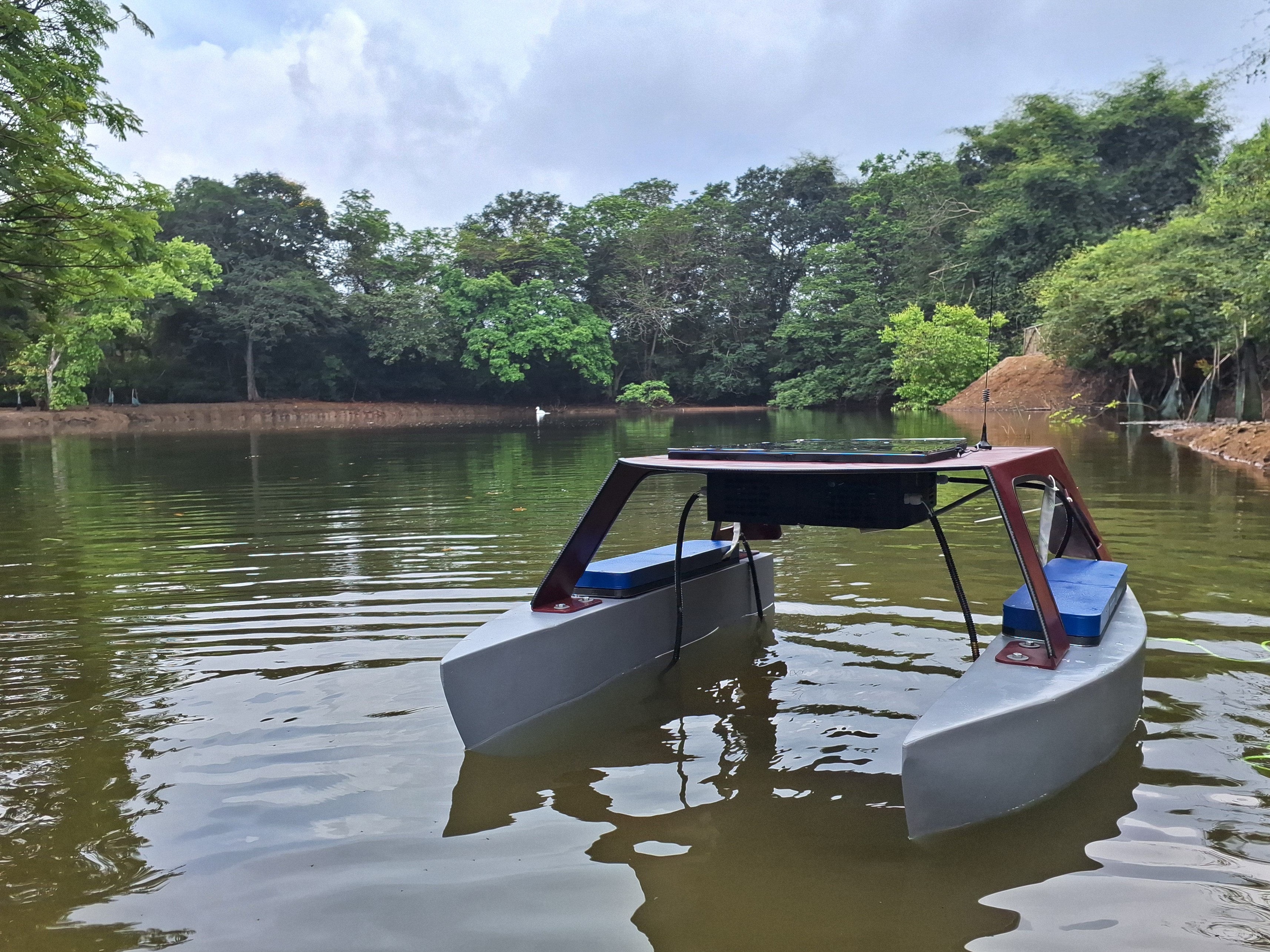 Lake Cleaning Robot - Waste Detection System